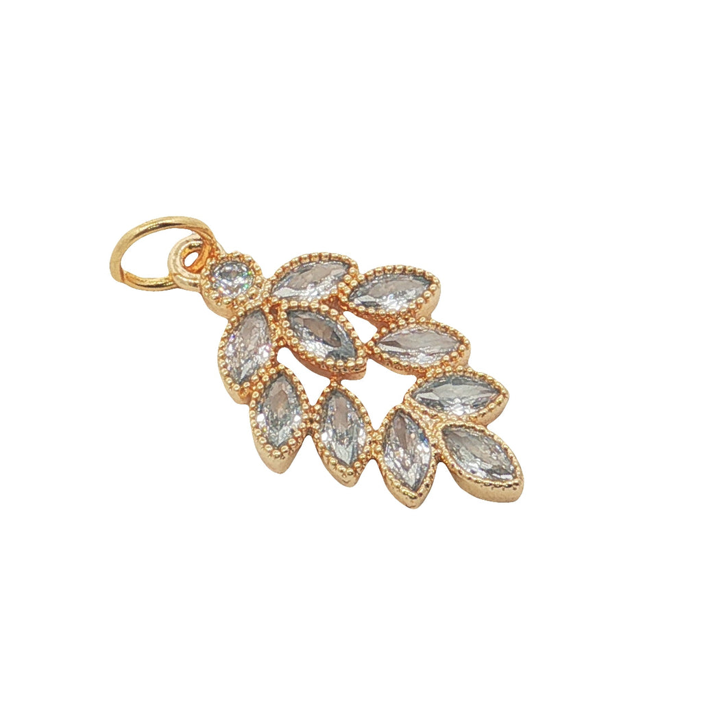 Charms doré feuille en zircons blancs
