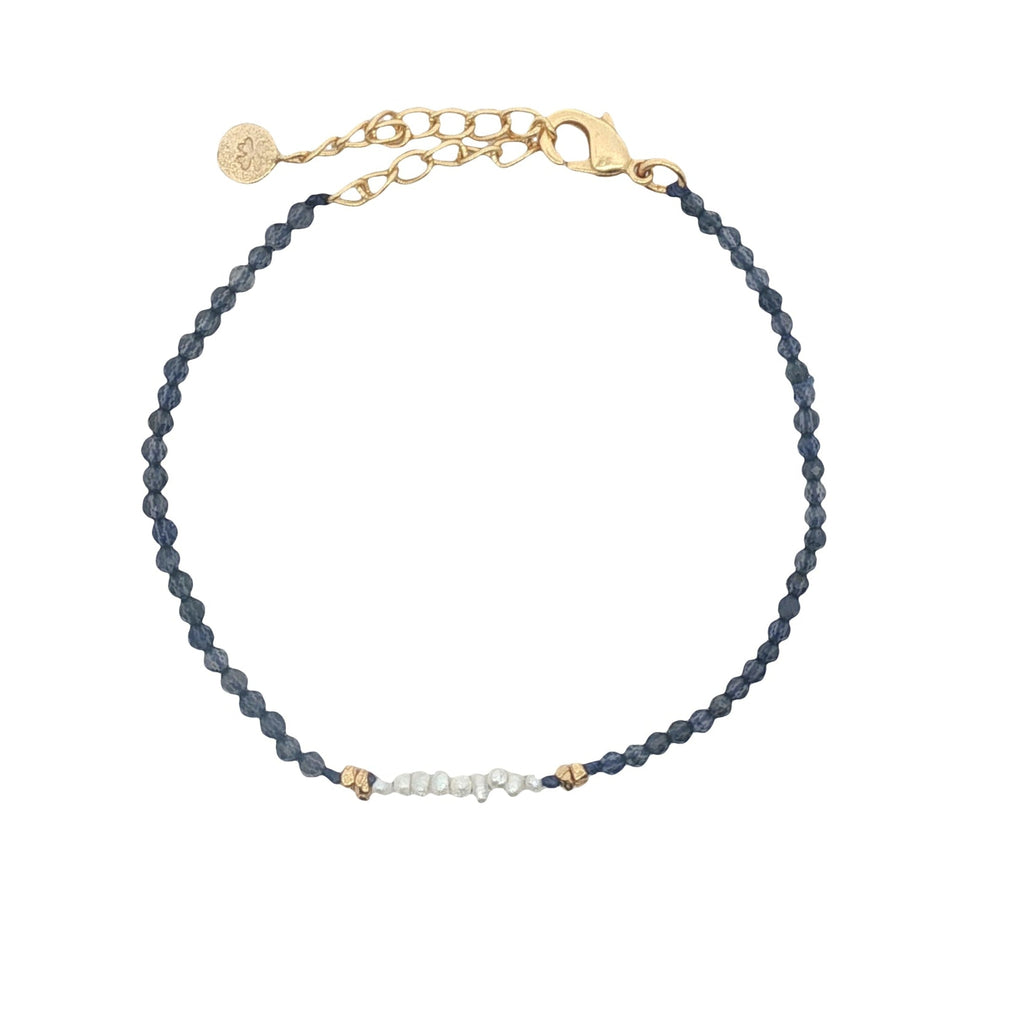 Bracelet doré en iolite, petites perles de culture et perles dorées