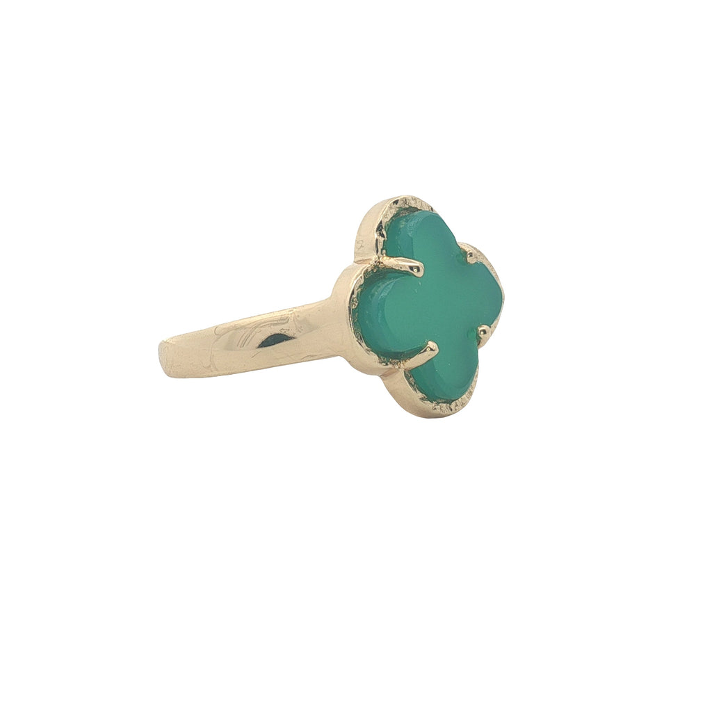 Bague dorée trèfle et pierre naturelle