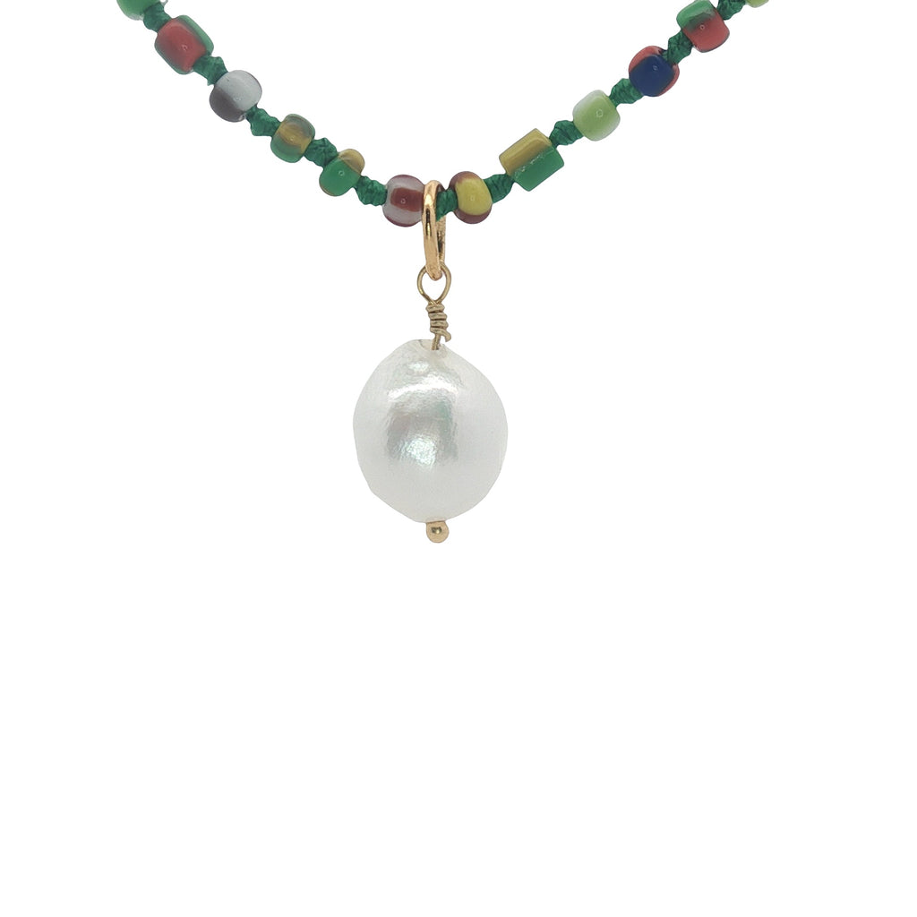 Collier doré perle de culture et perles multicolores 50 cm