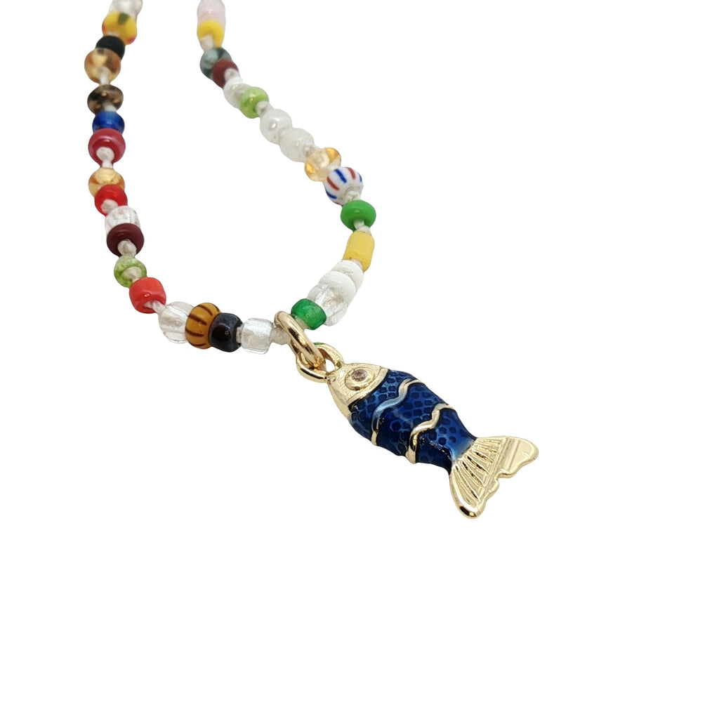 Collier doré perles multicolores poisson bleu 38 cm