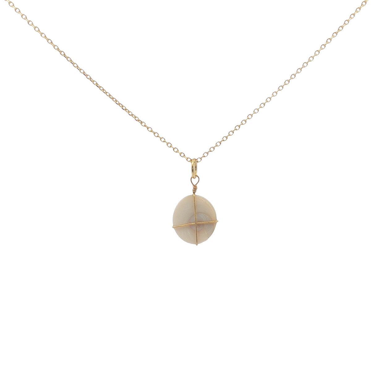 Collier doré petit oeil de Sainte Lucie avec fil doré 42 cm