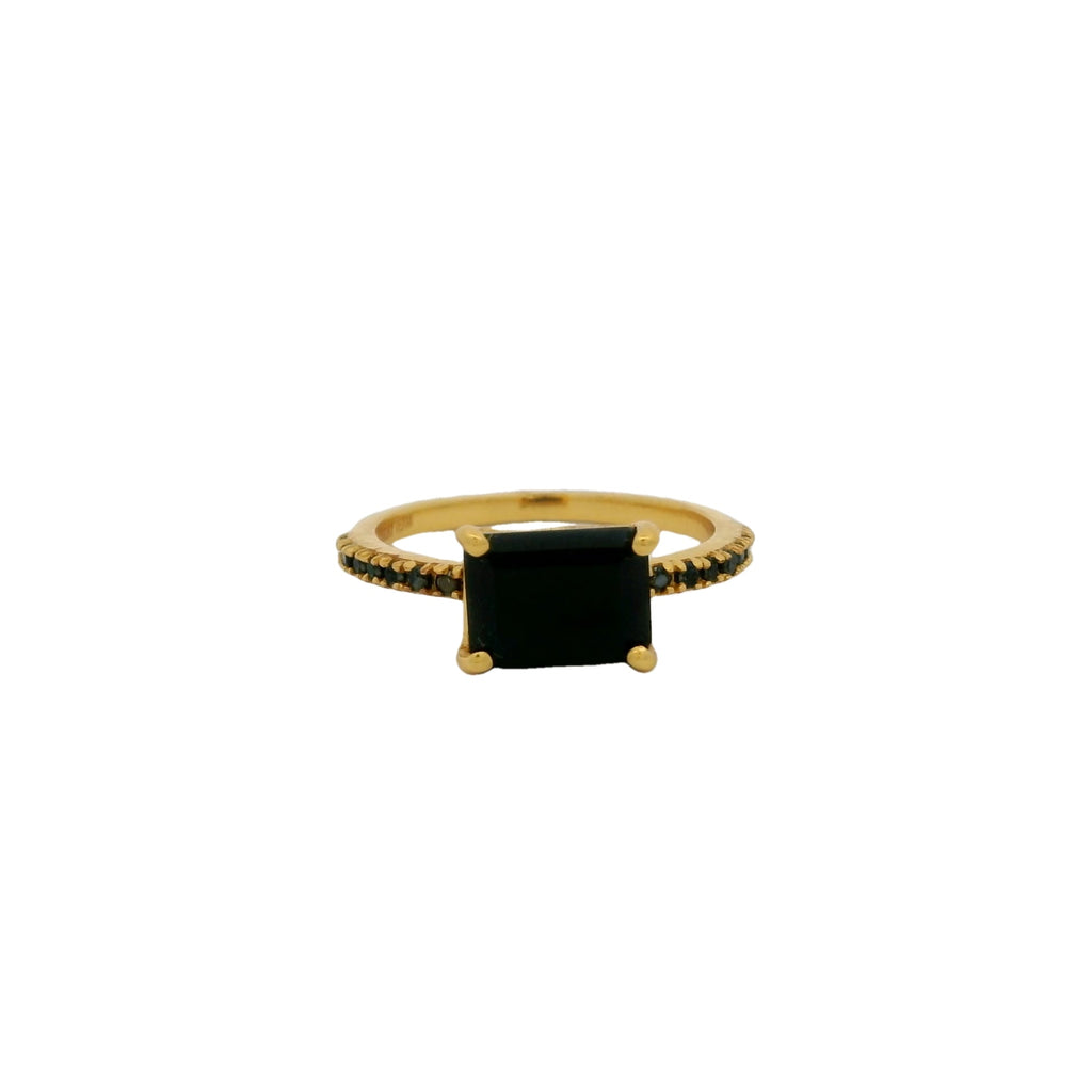 Bague dorée solitaire pierre et zircons