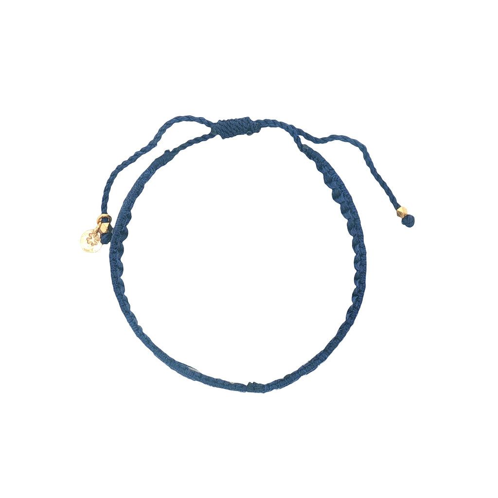 Bracelet brésilien doré fil tissé bleu marine et crème "love"
