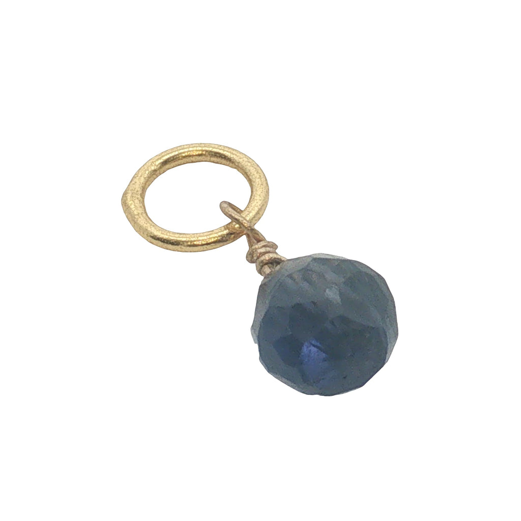 Charms doré goutte en iolite
